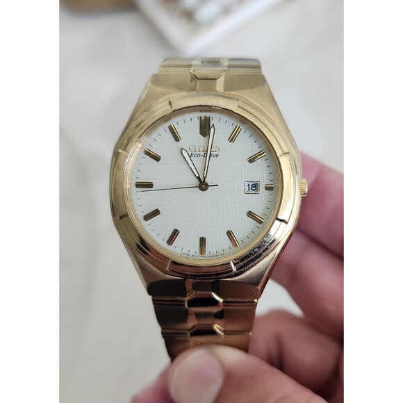 Citizen Eco-Drive Mens Watch Gold Tone E110-S008701 HSB - Picture 2 of 9